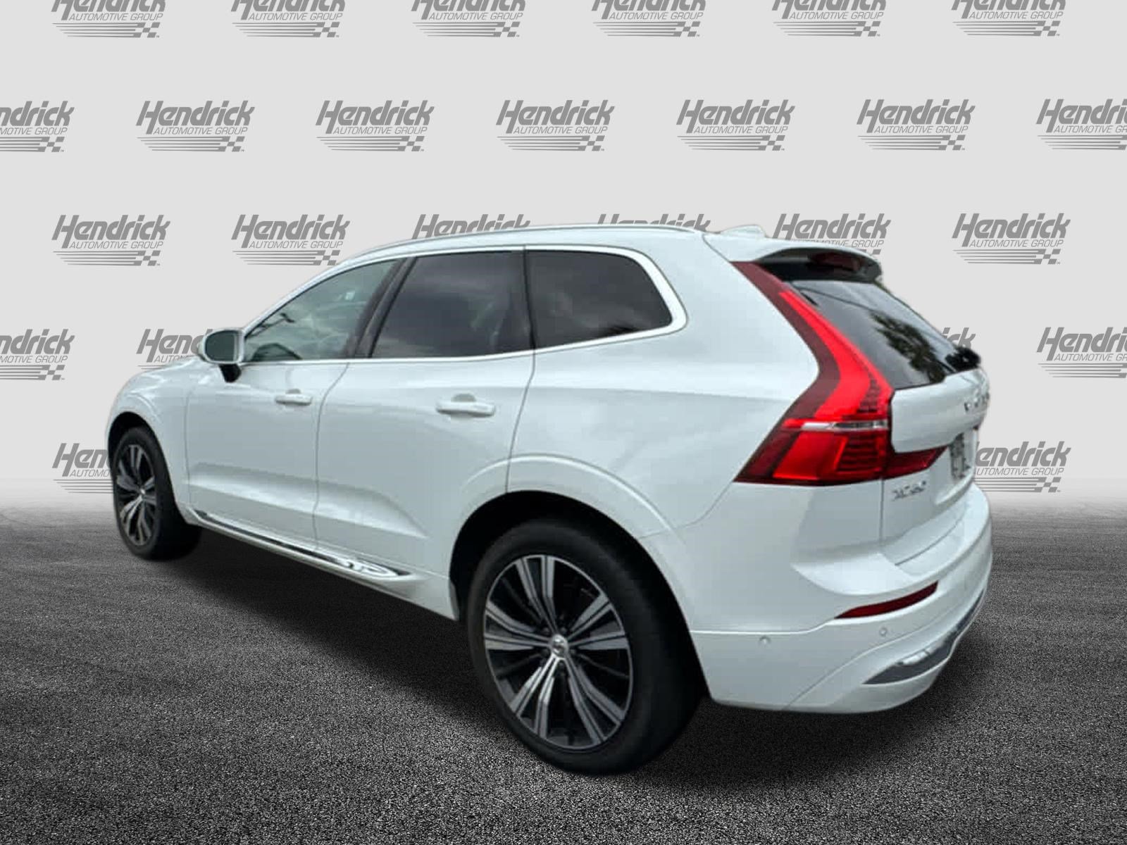 Used 2023 Volvo XC60 B5 Plus AWD/4WD image 11