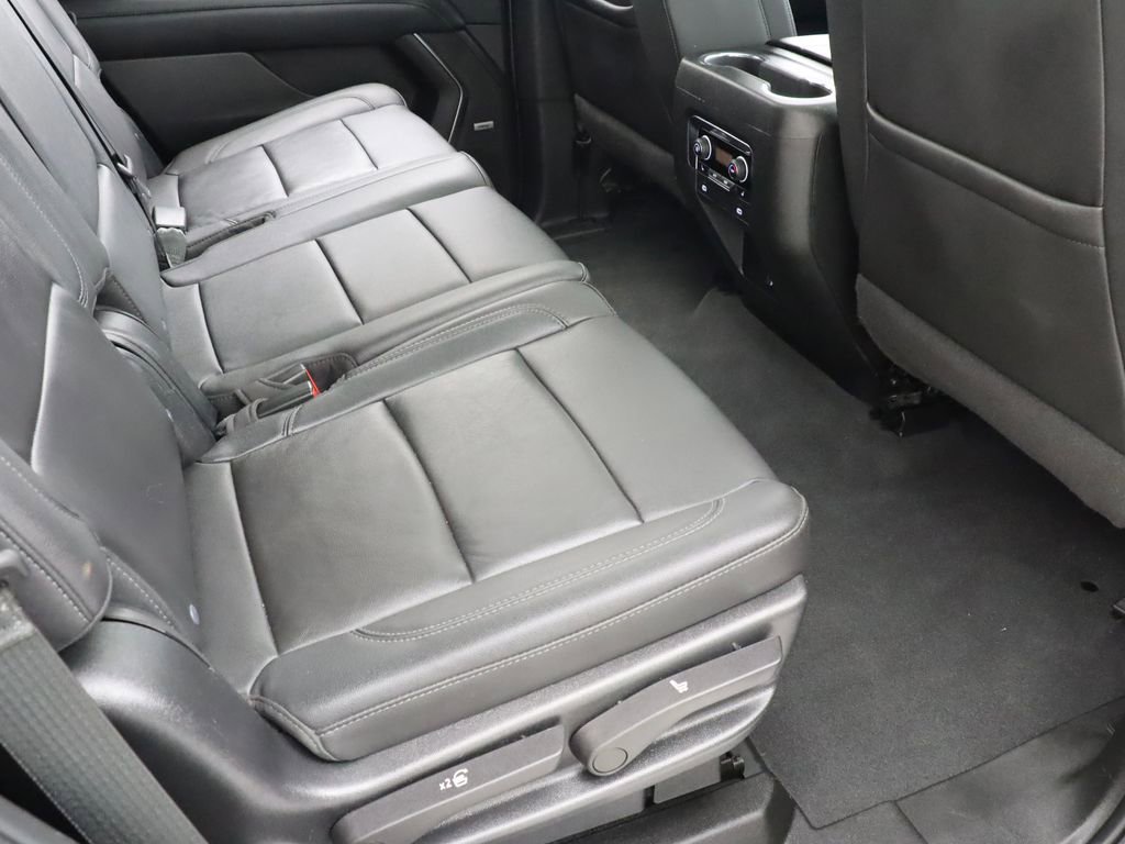 Used 2022 Chevrolet Tahoe LT w/ LT Signature Package RWD image 36