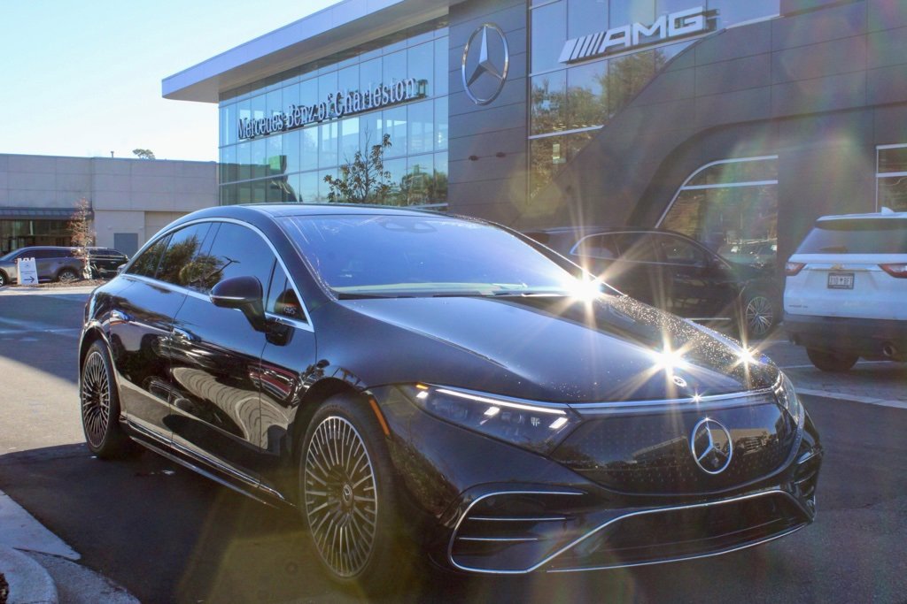 Certified 2022 Mercedes-Benz EQS 450+ Sedan image 3