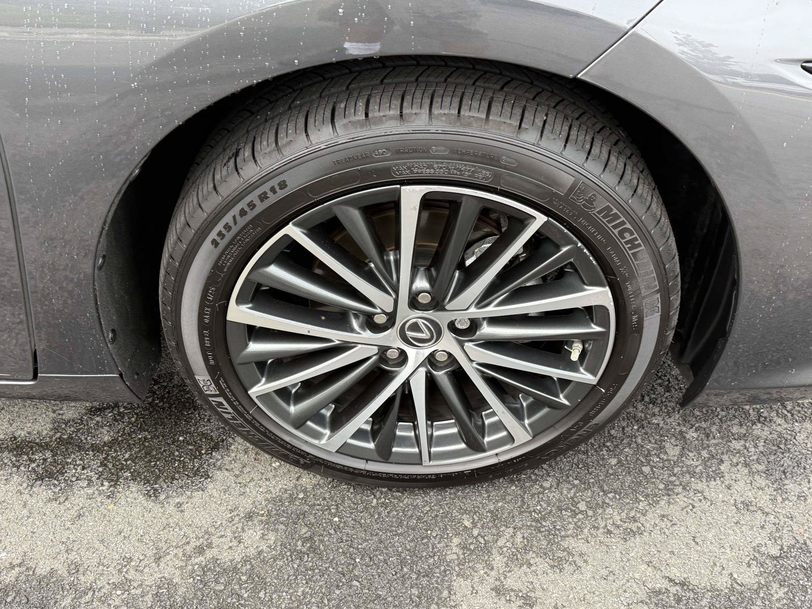 Used 2025 Lexus ES 350 w/ Premium Package FWD image 7