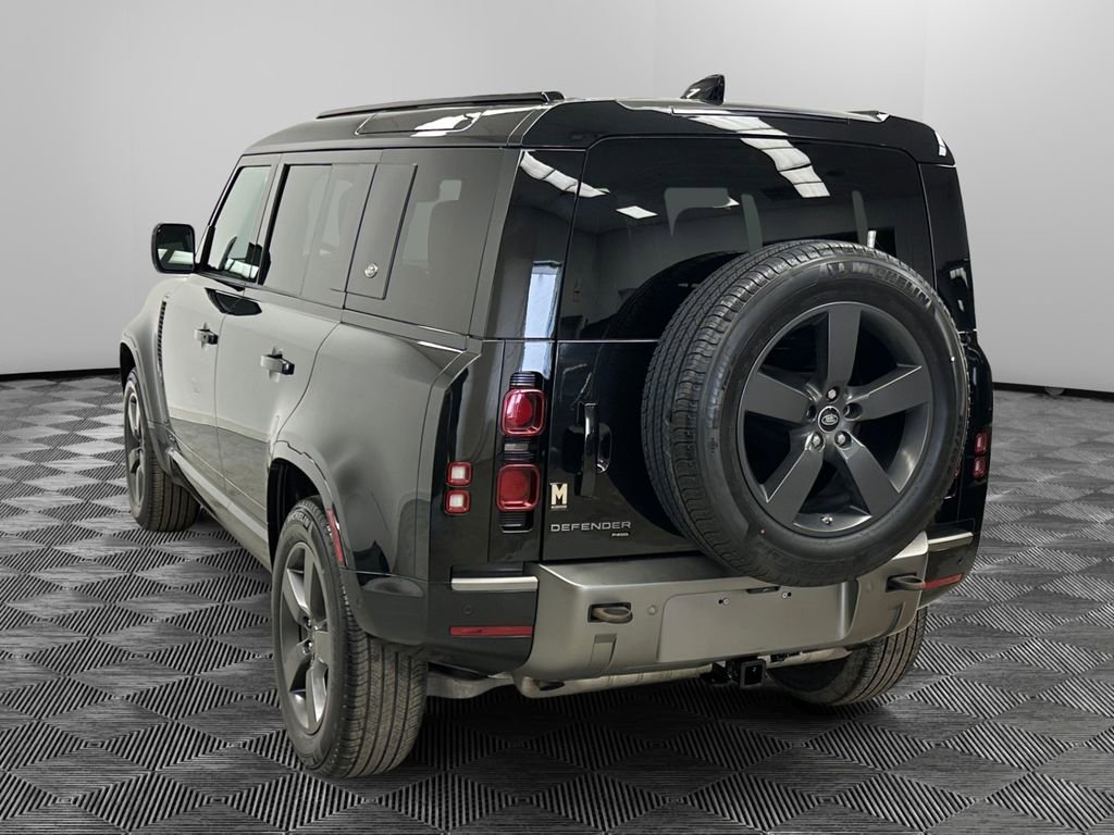 Used 2021 Land Rover Defender 110 X-Dynamic HSE image 3