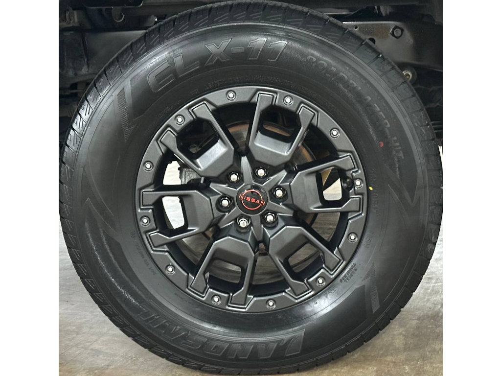 Used 2023 Nissan Frontier PRO-4X w/ Pro-4X Premium Package AWD/4WD image 11
