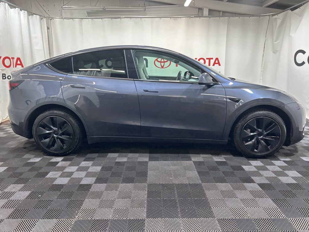 Used 2020 Tesla Model Y Long Range image 11