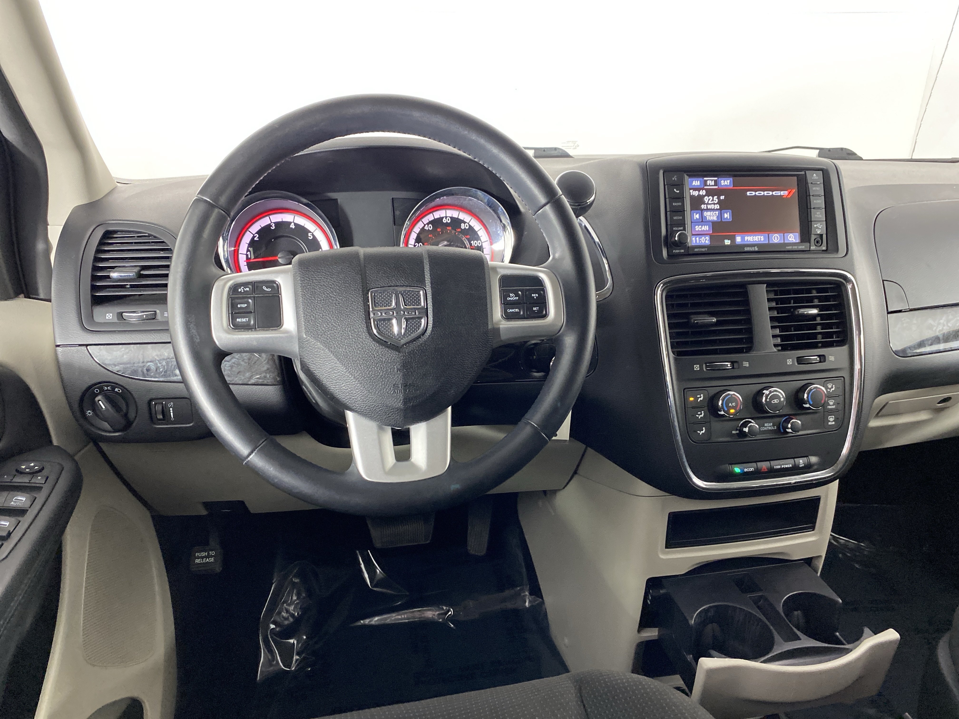 Used 2017 Dodge Grand Caravan SE w/ Power Window Group FWD image 18