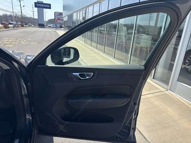 Certified 2025 Volvo XC60 B5 Plus w/ Climate Package image 13