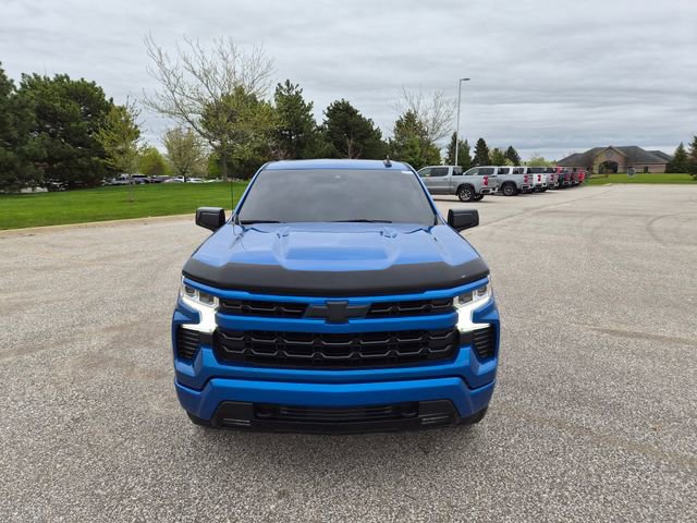Used 2023 Chevrolet Silverado 1500 RST w/ Z71 Off-Road Package AWD/4WD image 2