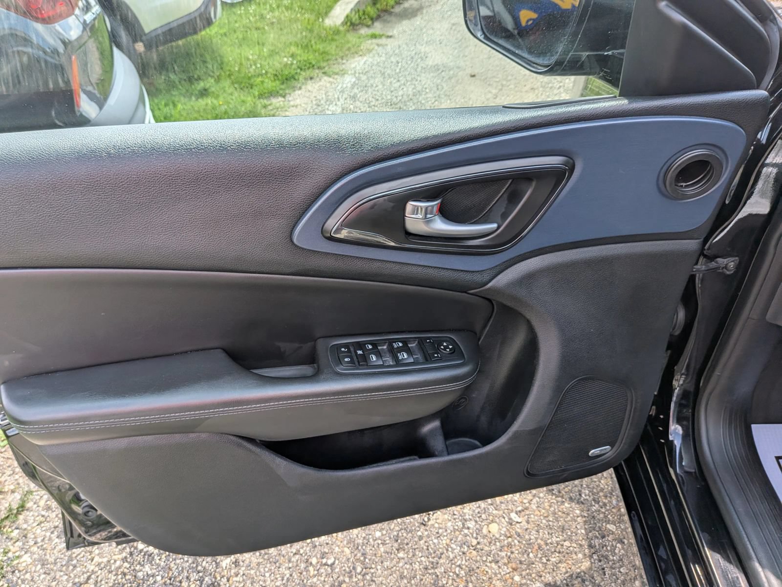 Used 2016 Chrysler 200 S w/ Navigation & Sound Group I AWD/4WD image 21