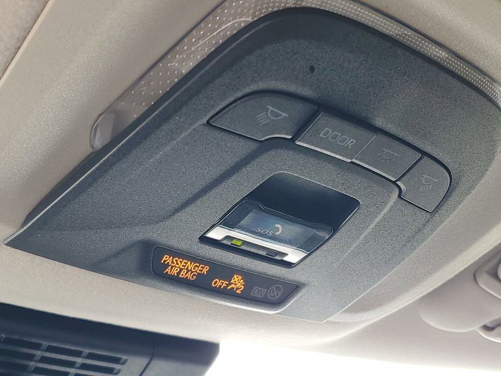 Used 2024 Toyota Corolla LE image 22