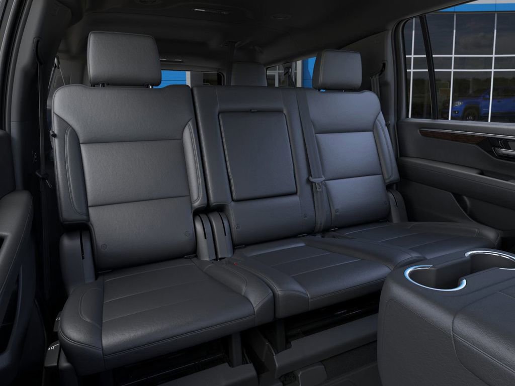 New 2026 Chevrolet Suburban LT image 17