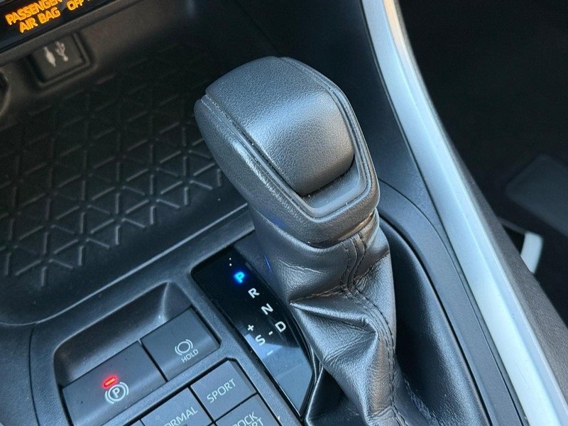 Used 2019 Toyota RAV4 LE w/ All Weather Liner Package image 25
