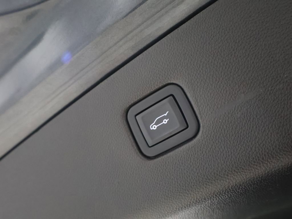 Used 2022 Chevrolet Blazer Premier image 22