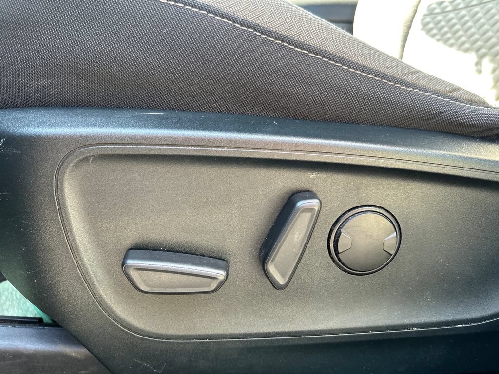 Used 2020 Ford Escape SE AWD/4WD image 20