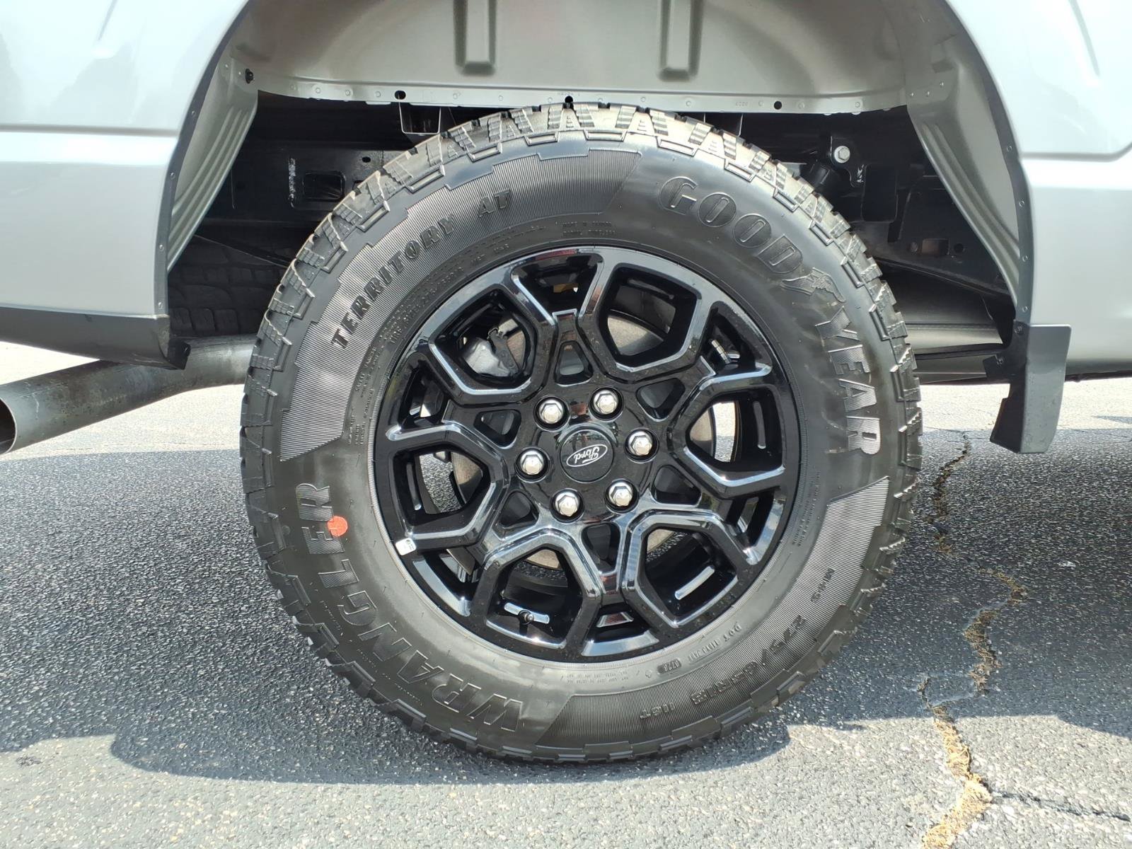 Used 2026 Ford F150 XLT w/ Equipment Group 302A MID AWD/4WD image 10