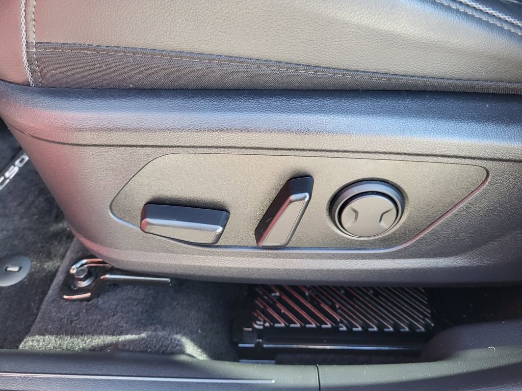 Used 2025 Hyundai Tucson Limited image 16