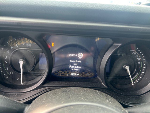 Used 2024 Jeep Wrangler Willys image 5