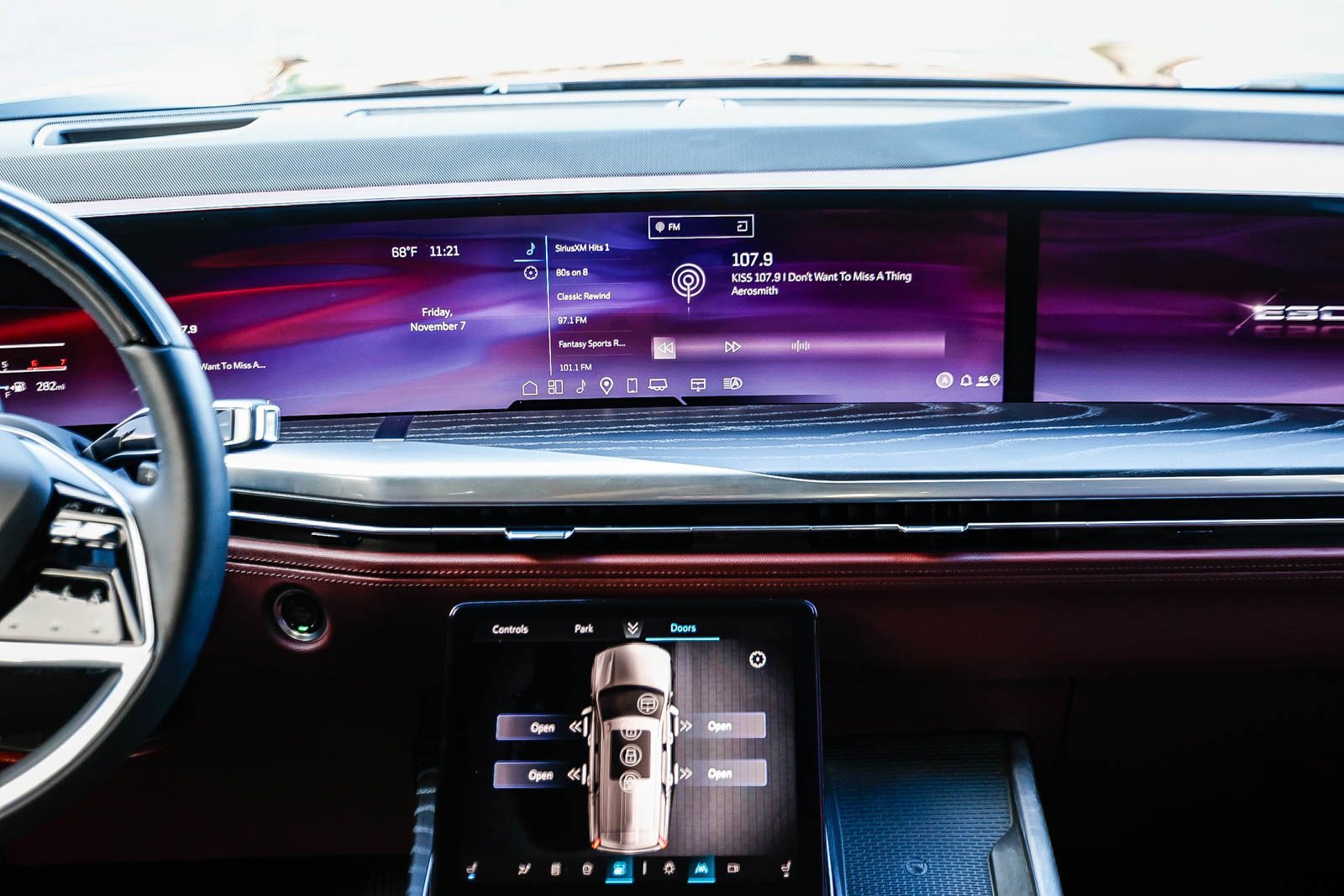 Used 2025 Cadillac Escalade Sport w/ Touring Package image 11