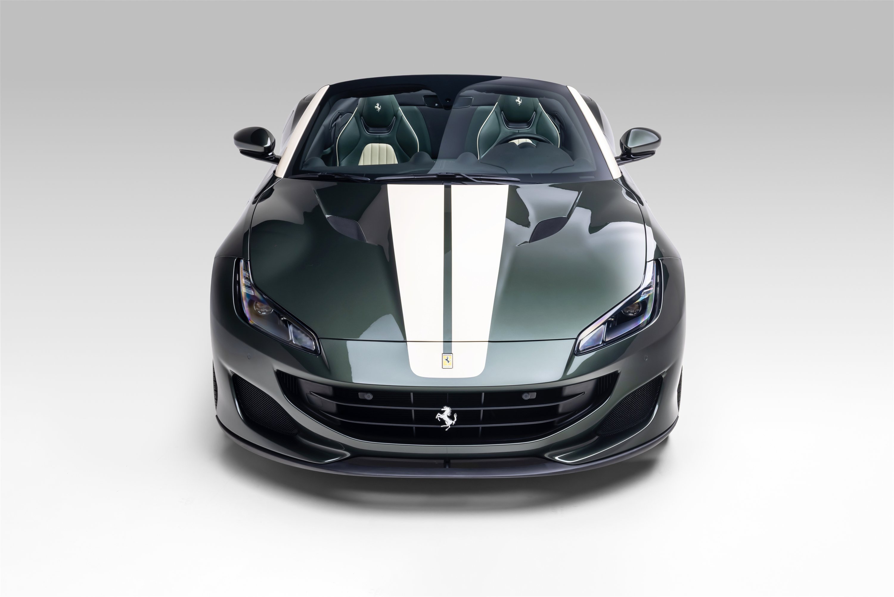 Certified 2019 Ferrari Portofino RWD image 3