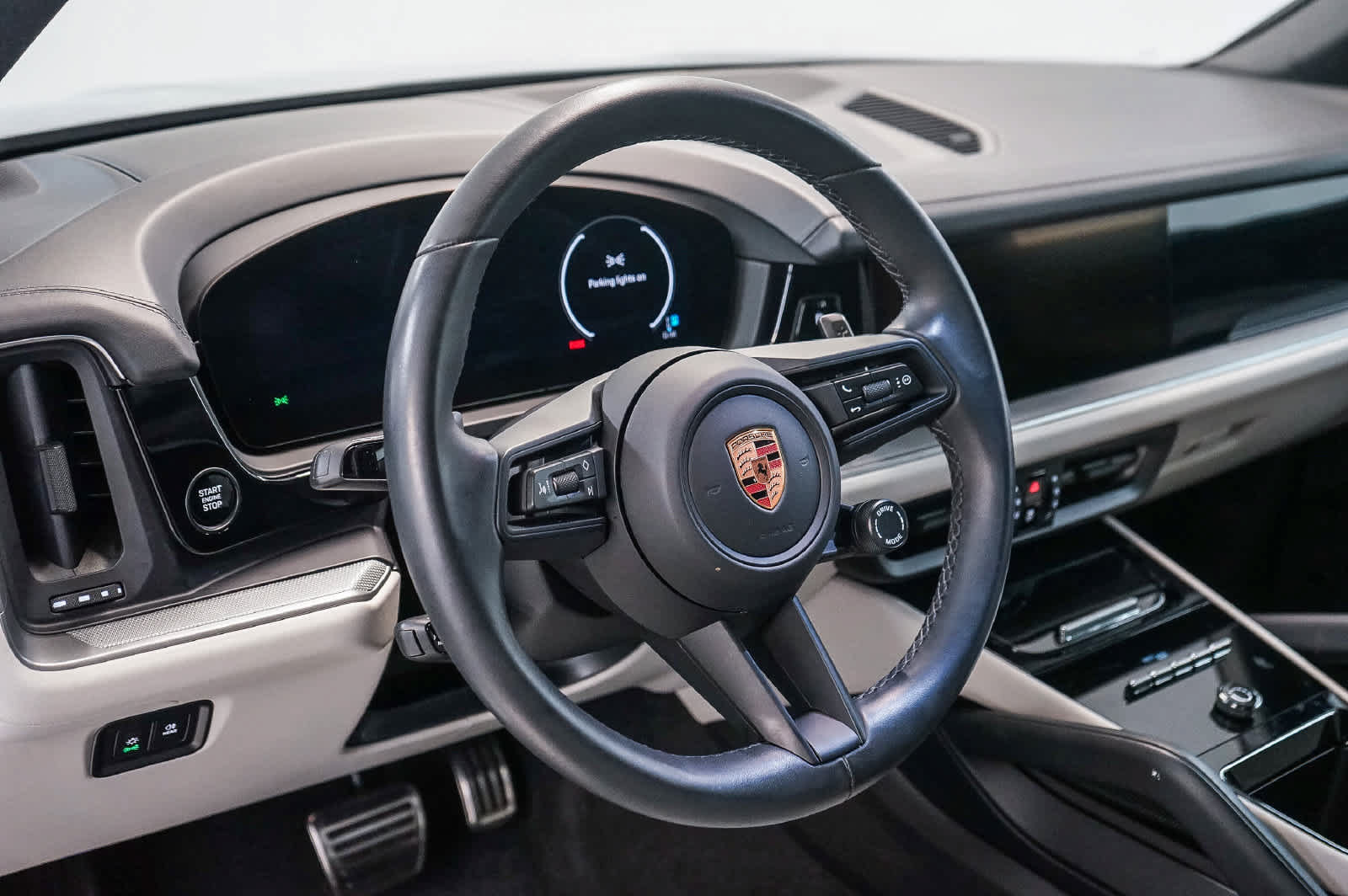 Certified 2026 Porsche Cayenne S AWD/4WD image 3