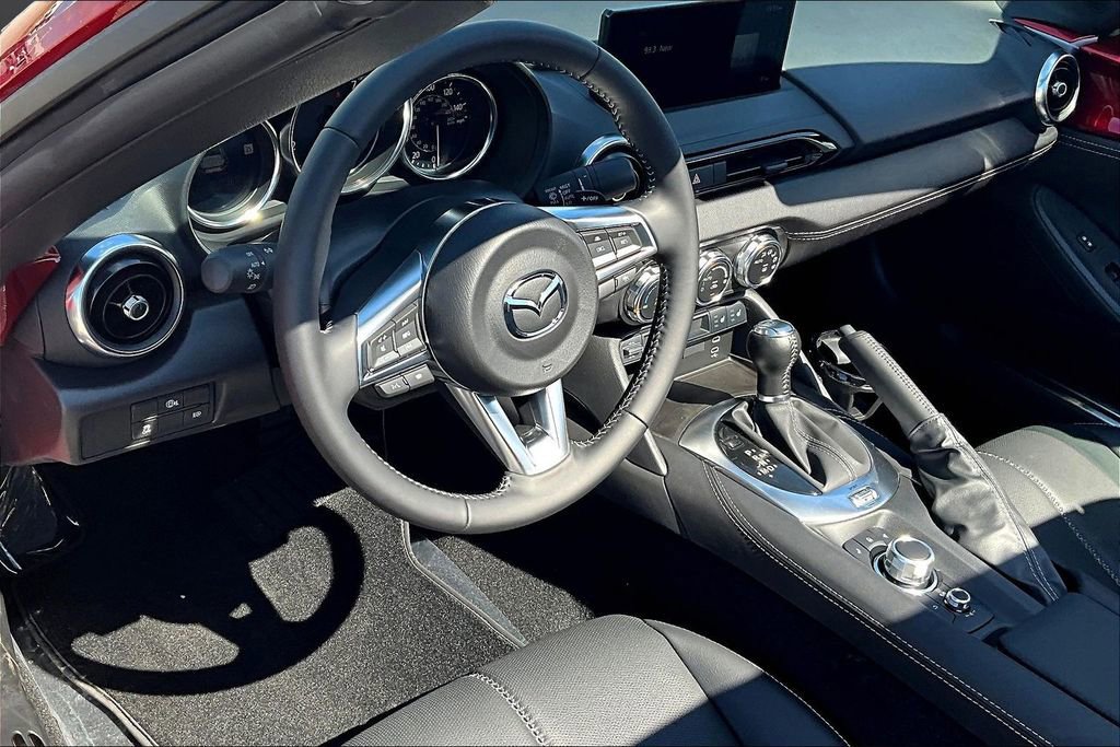 New 2026 MAZDA MX-5 Miata RF Grand Touring image 6