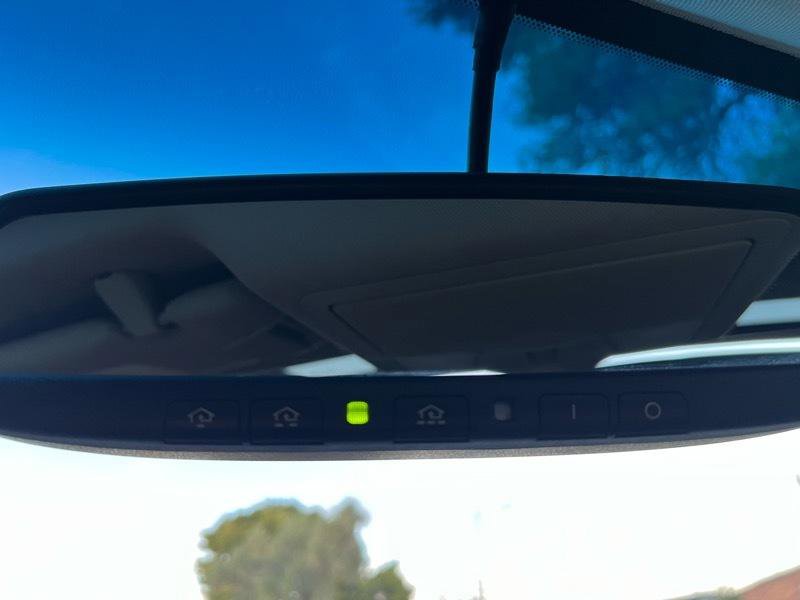 Used 2013 INFINITI G37 Journey w/ Premium Pkg image 29