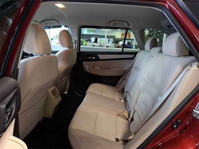 Used 2019 Subaru Outback 2.5i Premium image 11
