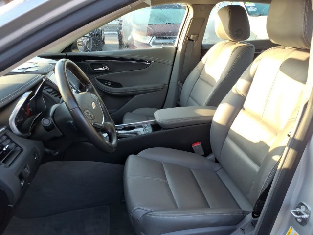 Used 2018 Chevrolet Impala LT w/ LT Leather Package FWD image 15