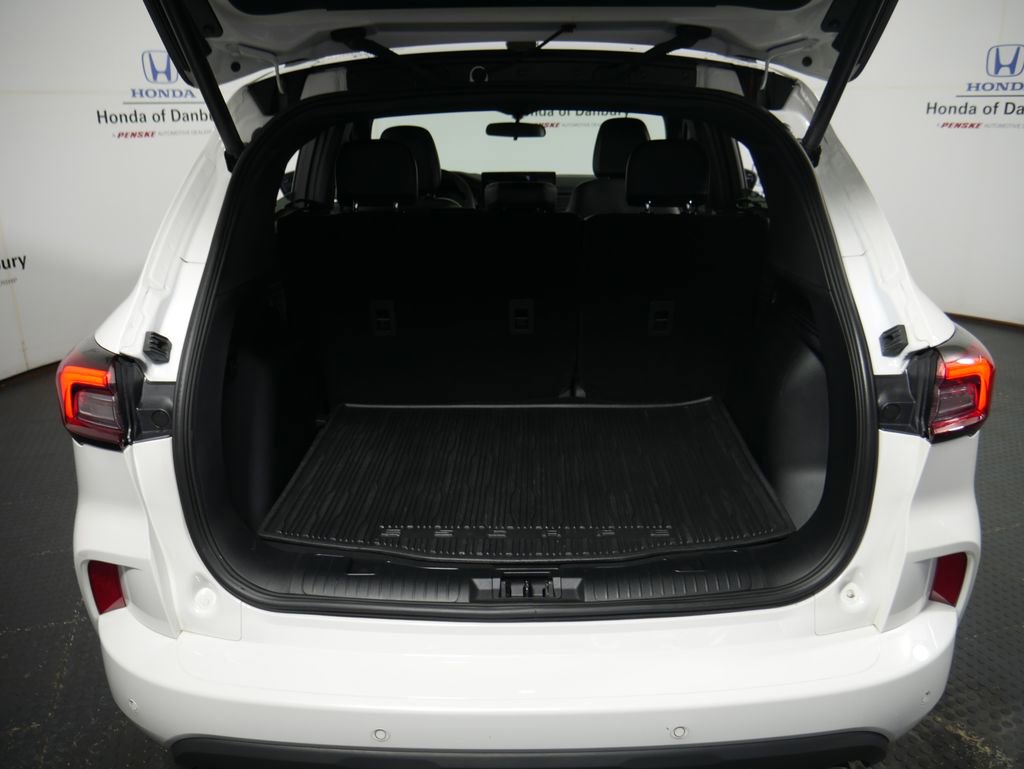 Used 2024 Ford Escape ST-Line w/ Tech Pack #1 image 6