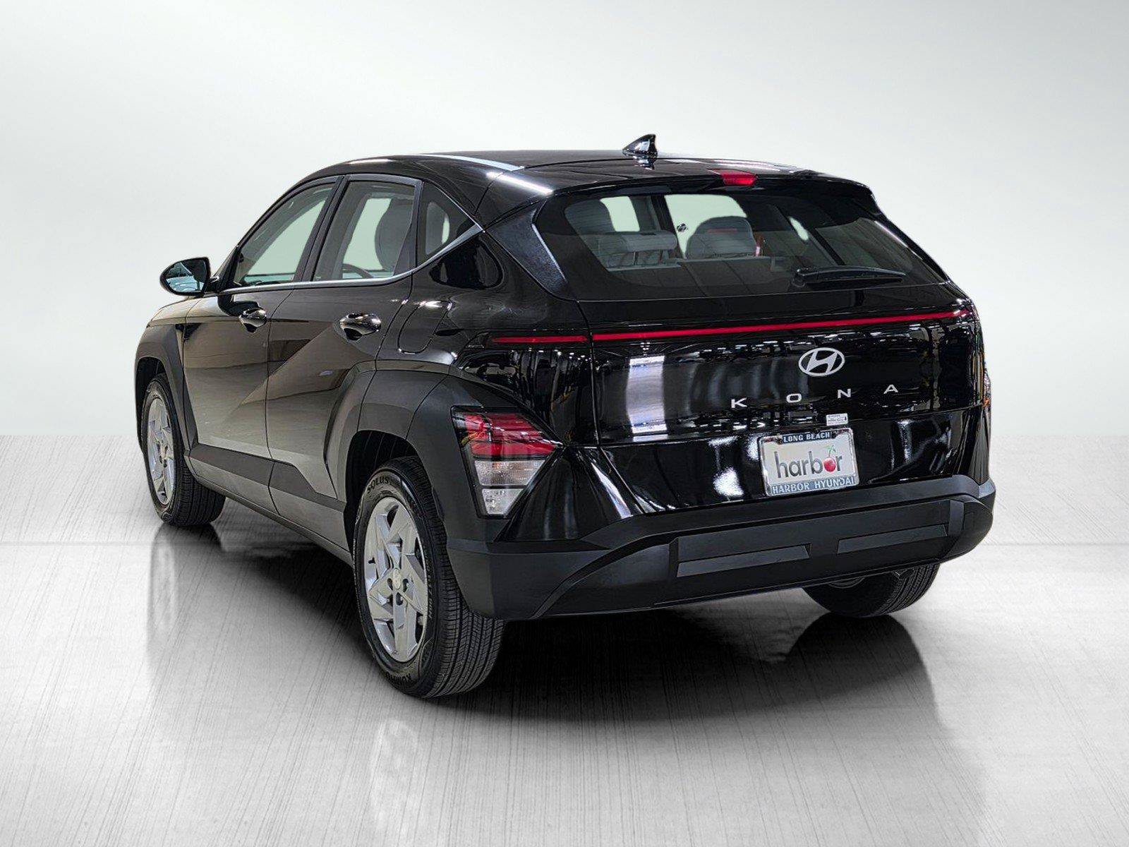 Used 2026 Hyundai Kona SE FWD image 5