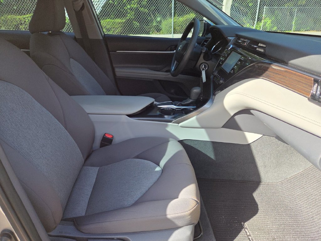 Certified 2019 Toyota Camry LE FWD image 14