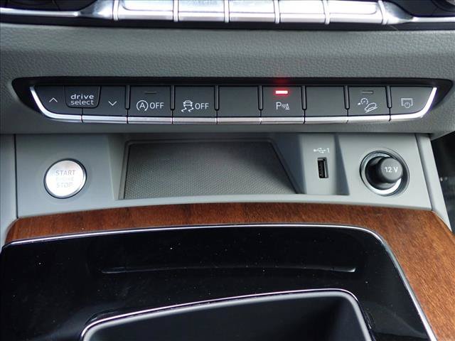 Used 2024 Audi Q5 2.0T Premium Plus AWD/4WD image 23