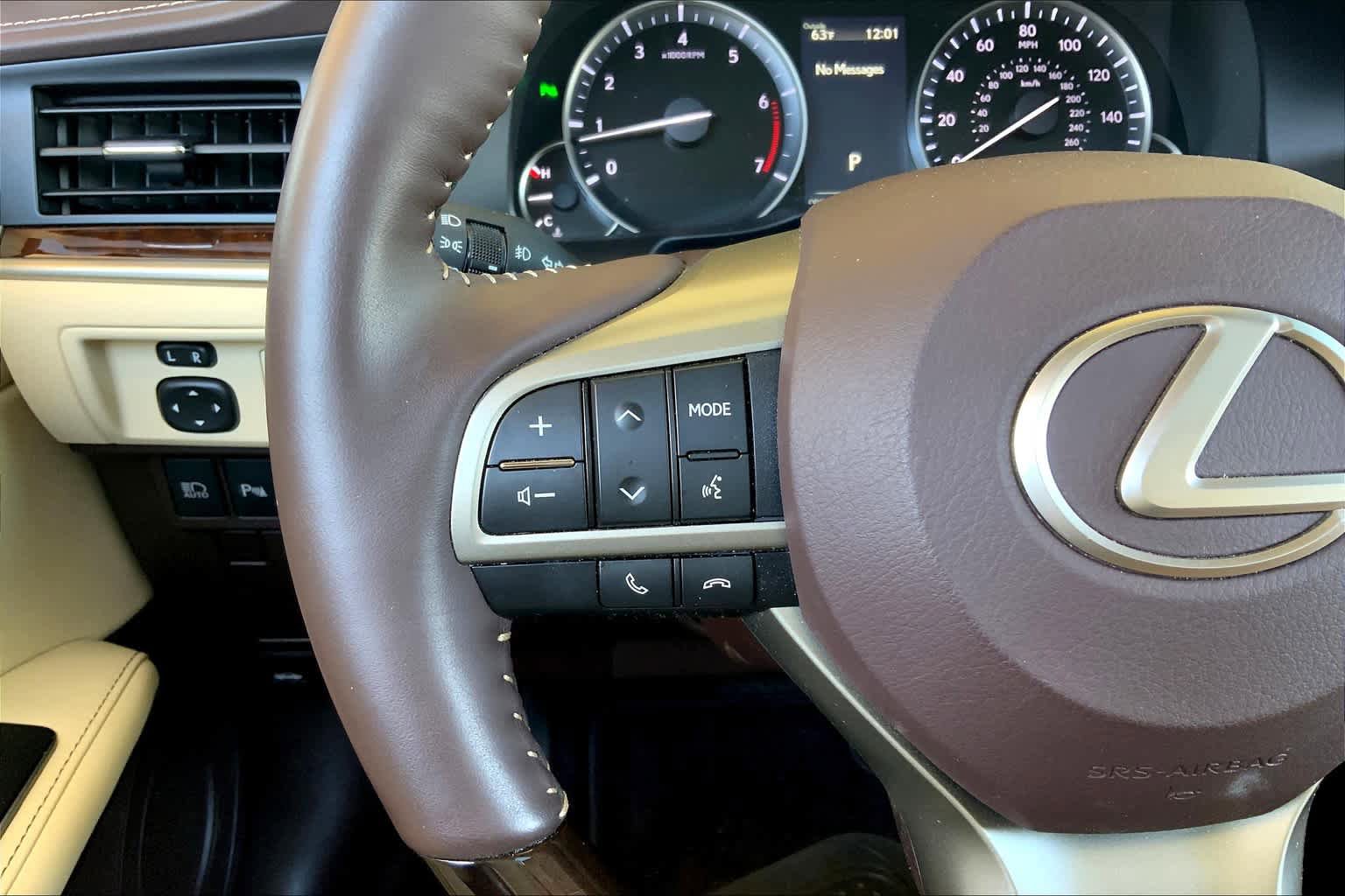 Used 2018 Lexus ES 350 w/ Luxury Package w/Wood Trim FWD image 24