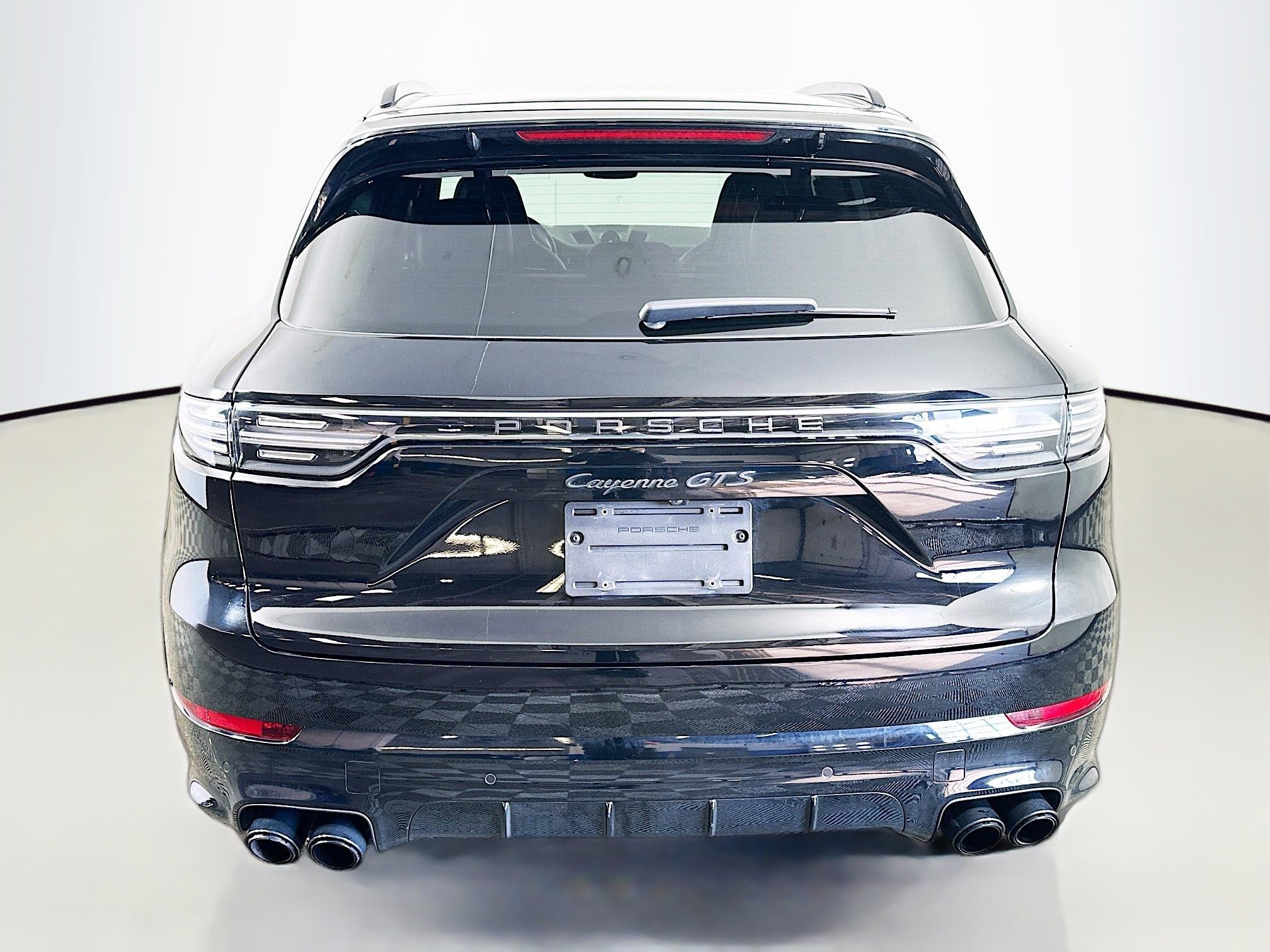 Used 2023 Porsche Cayenne GTS image 6