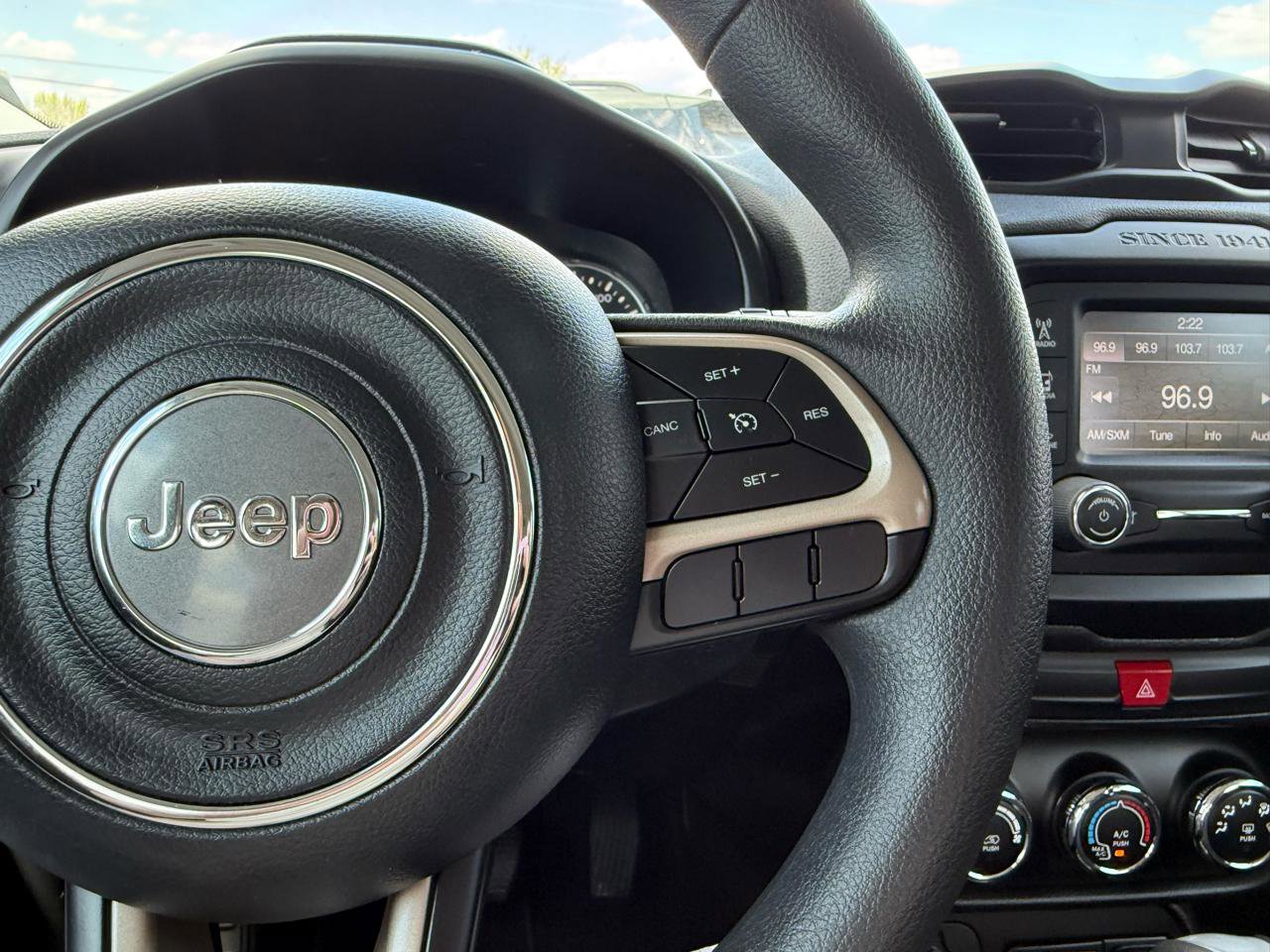 Used 2017 Jeep Renegade Sport w/ Power & Air Group image 19