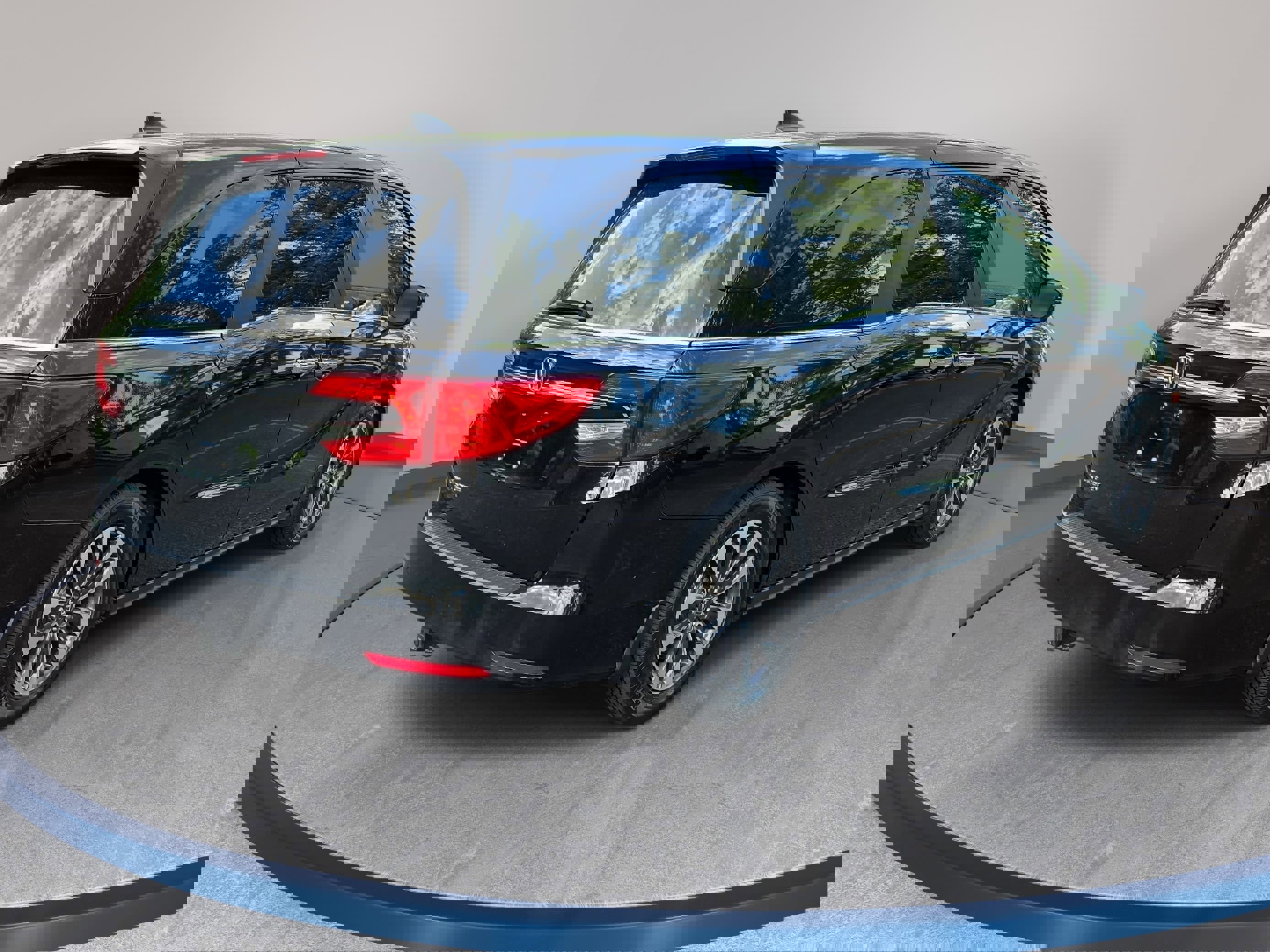 Used 2024 Honda Odyssey EX-L image 5