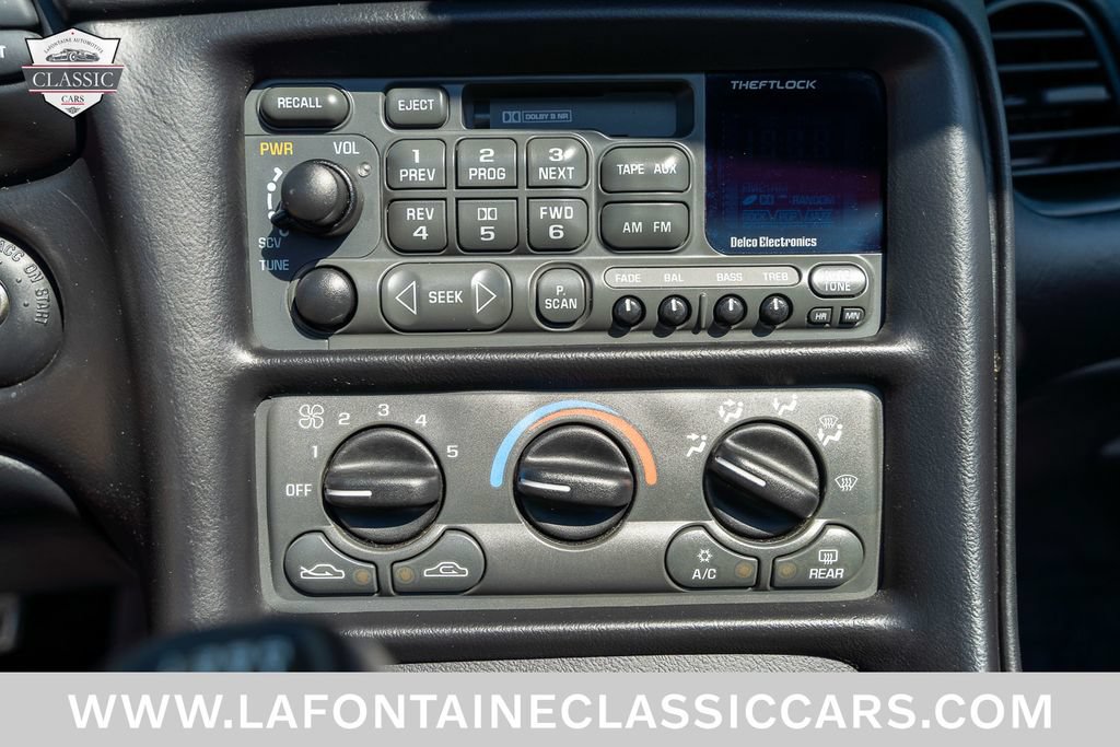 Used 1999 Chevrolet Corvette Coupe RWD image 63