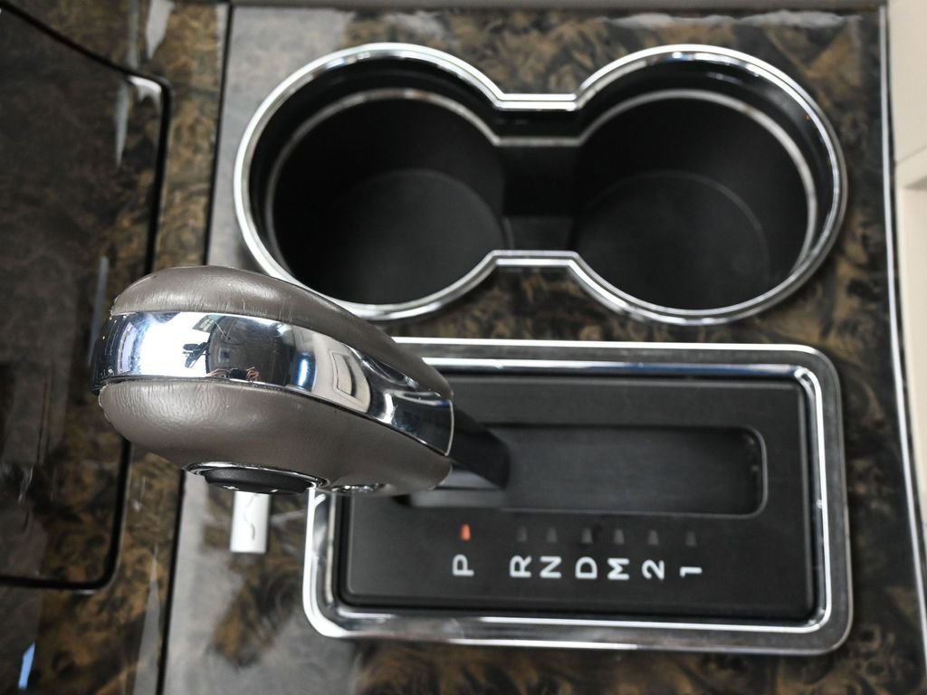 Used 2017 Lincoln Navigator Select image 34