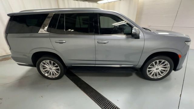 Used 2023 Cadillac Escalade Premium Luxury image 9