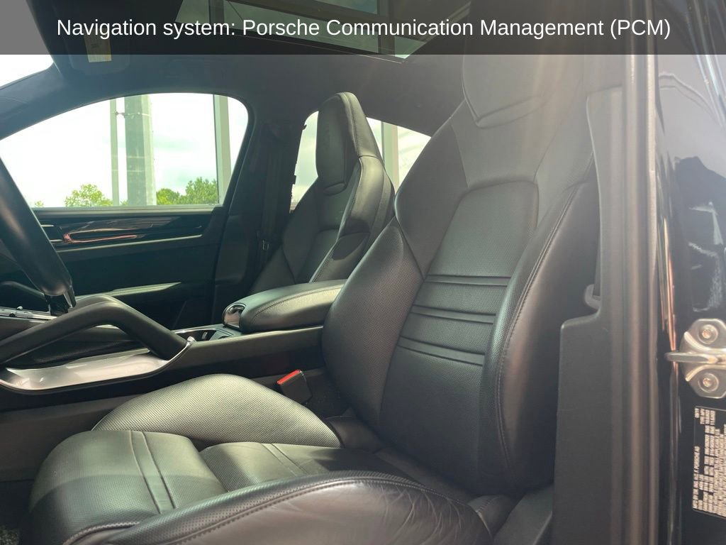 Used 2020 Porsche Cayenne Turbo image 12