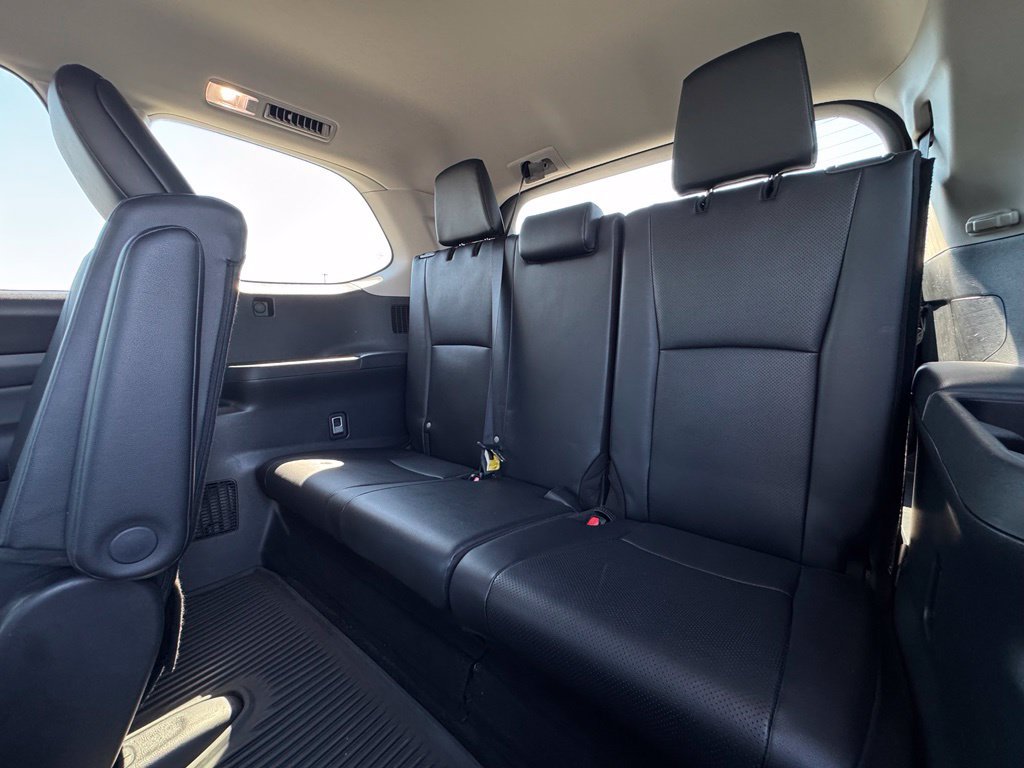 Used 2025 Toyota Grand Highlander FWD image 21