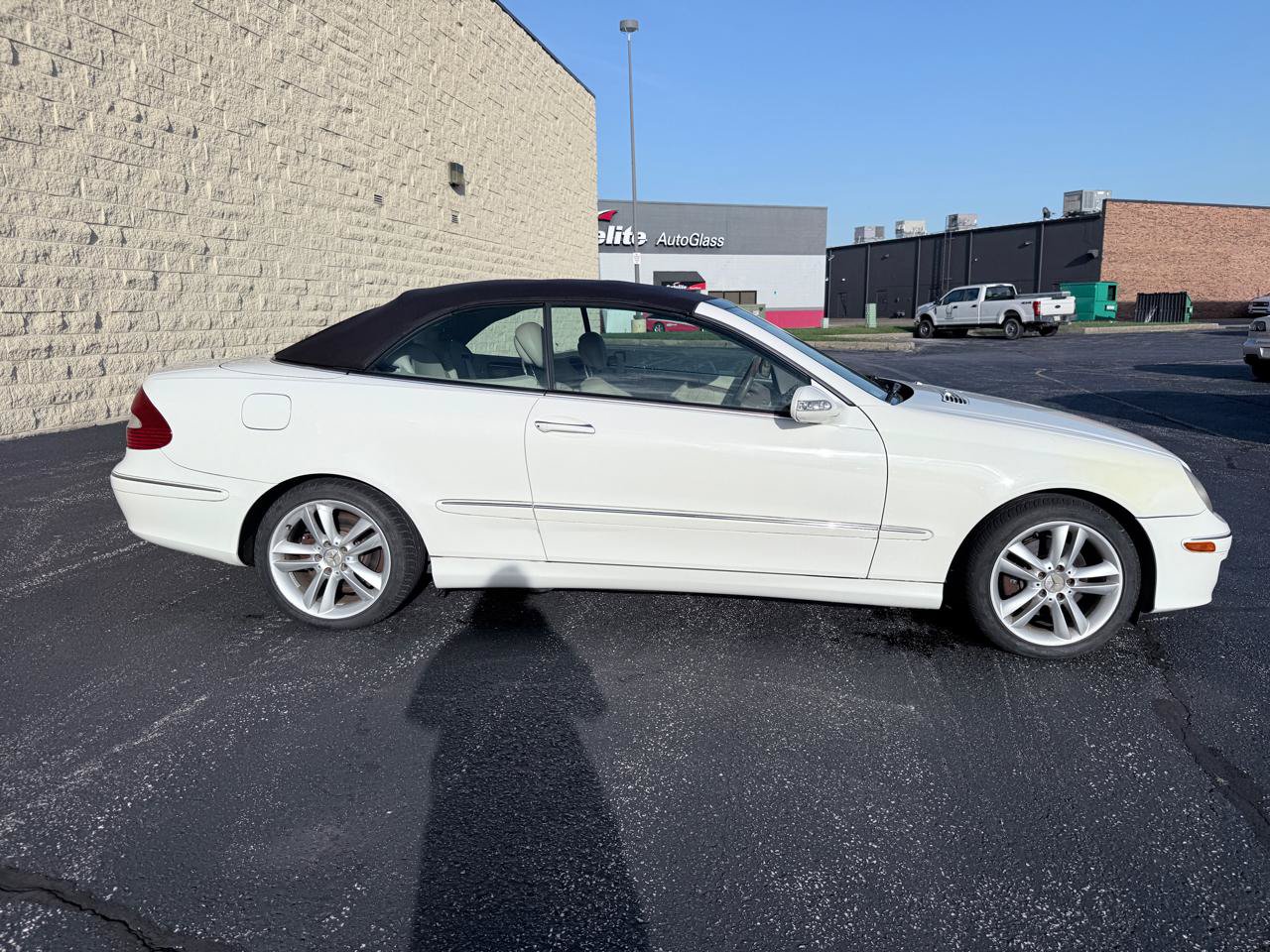 Used 2006 Mercedes-Benz CLK 350 Cabriolet w/ Premium Pkg image 6