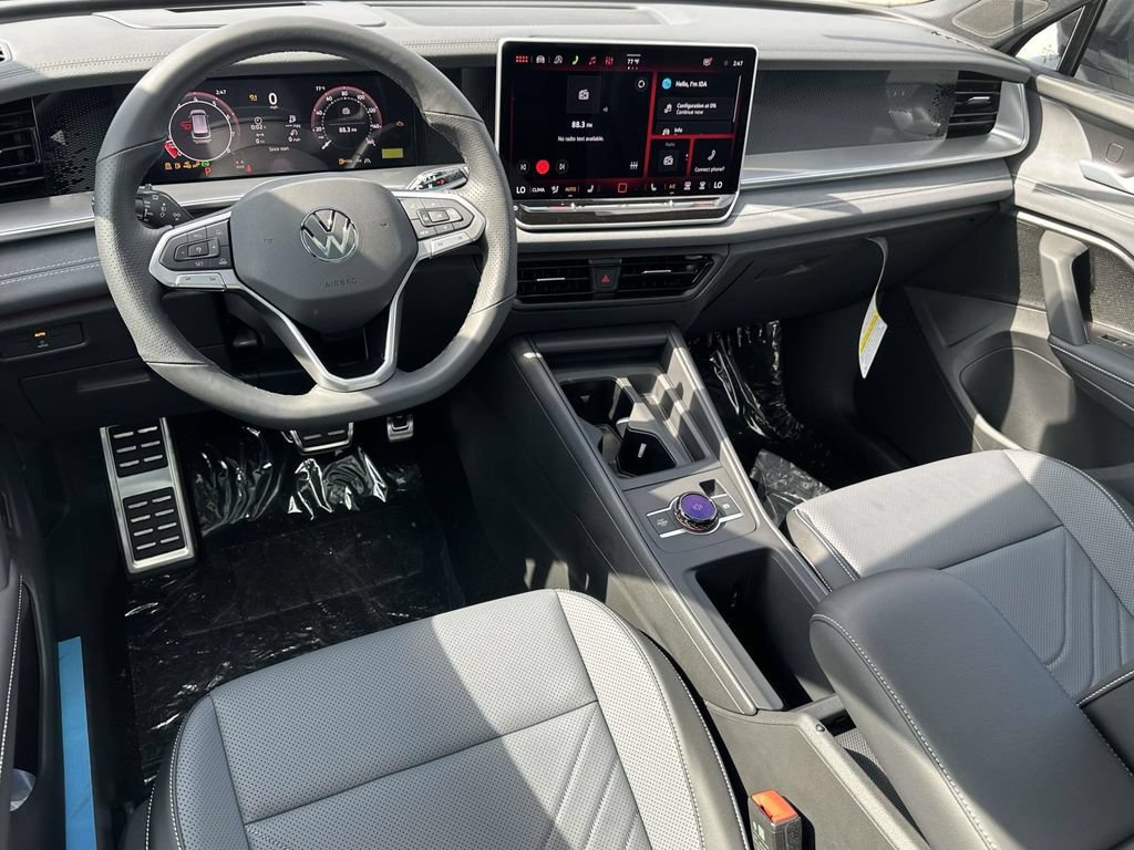 New 2026 Volkswagen Tiguan SE R-Line AWD/4WD image 10