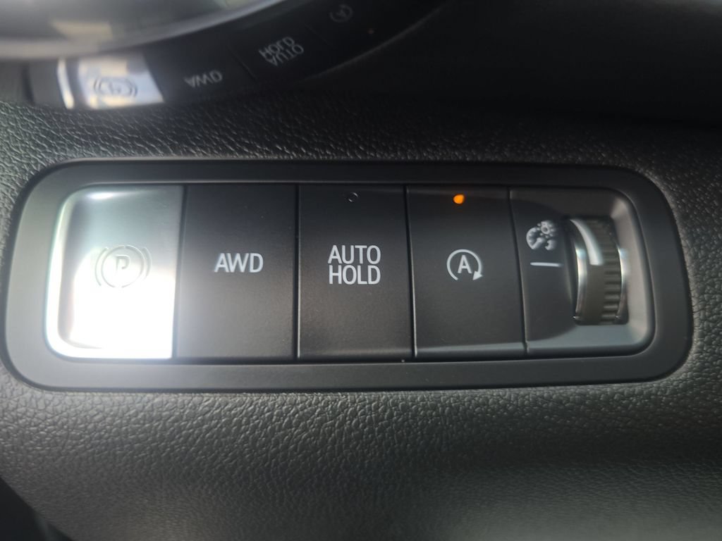Used 2025 Chevrolet Equinox LT w/ Convenience Package II AWD/4WD image 15