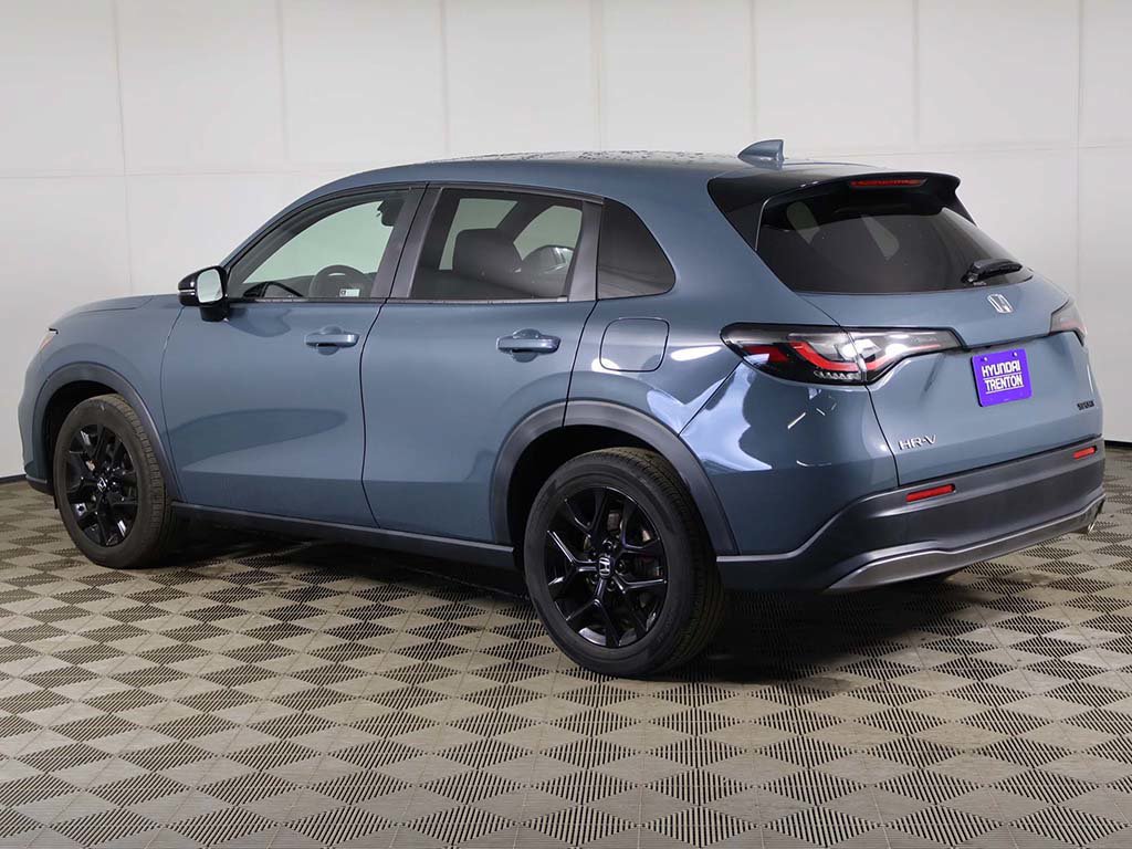 Used 2024 Honda HR-V Sport image 8