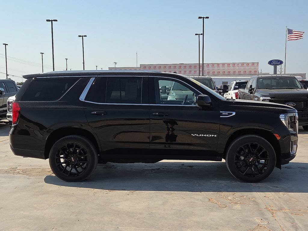 Used 2023 GMC Yukon SLE AWD/4WD image 6