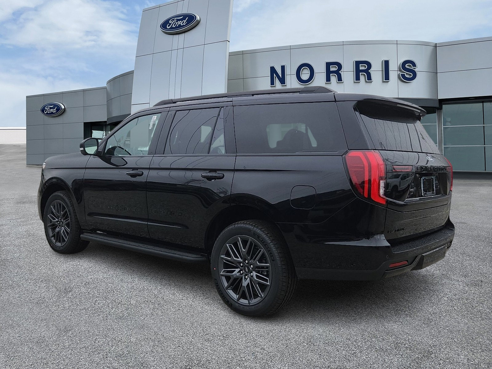 New 2026 Ford Expedition Platinum AWD/4WD image 3