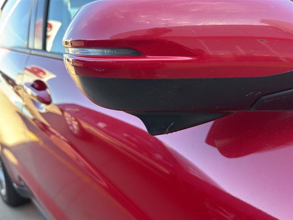 Used 2017 Honda HR-V EX image 11