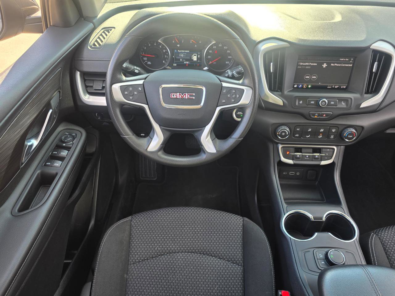 Used 2024 GMC Terrain SLE image 12