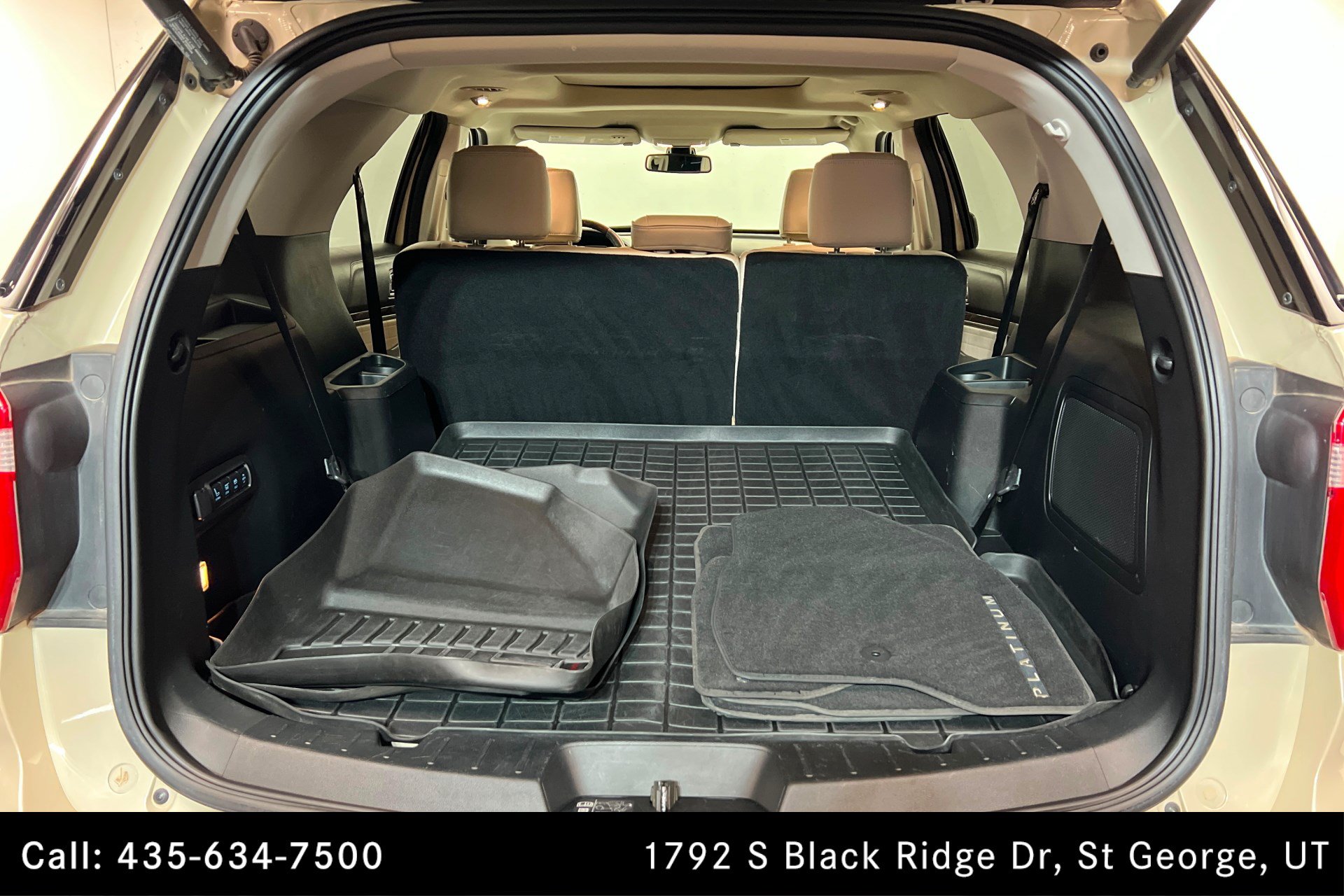 Used 2018 Ford Explorer Platinum AWD/4WD image 22