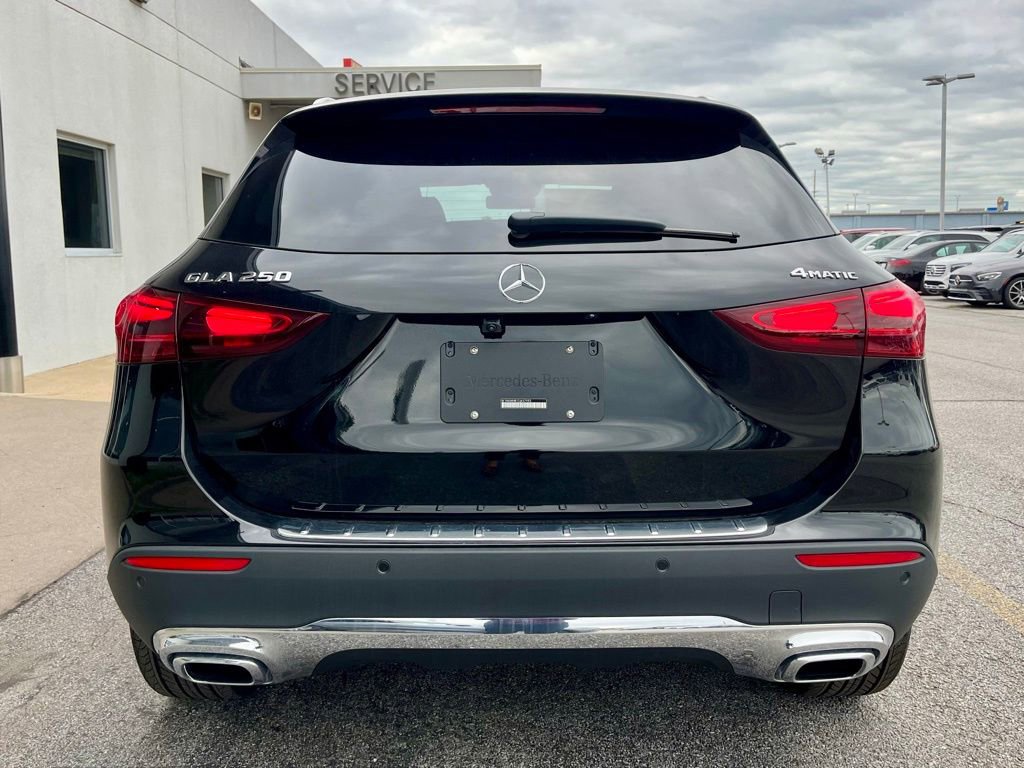Used 2025 Mercedes-Benz GLA 250 4MATIC image 9