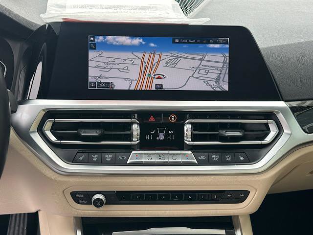 Certified 2021 BMW 330i xDrive Sedan w/ Convenience Package image 29